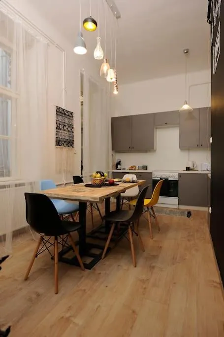 公寓 Danubio **** 3 Bedrooms - Next To The River 布达佩斯
