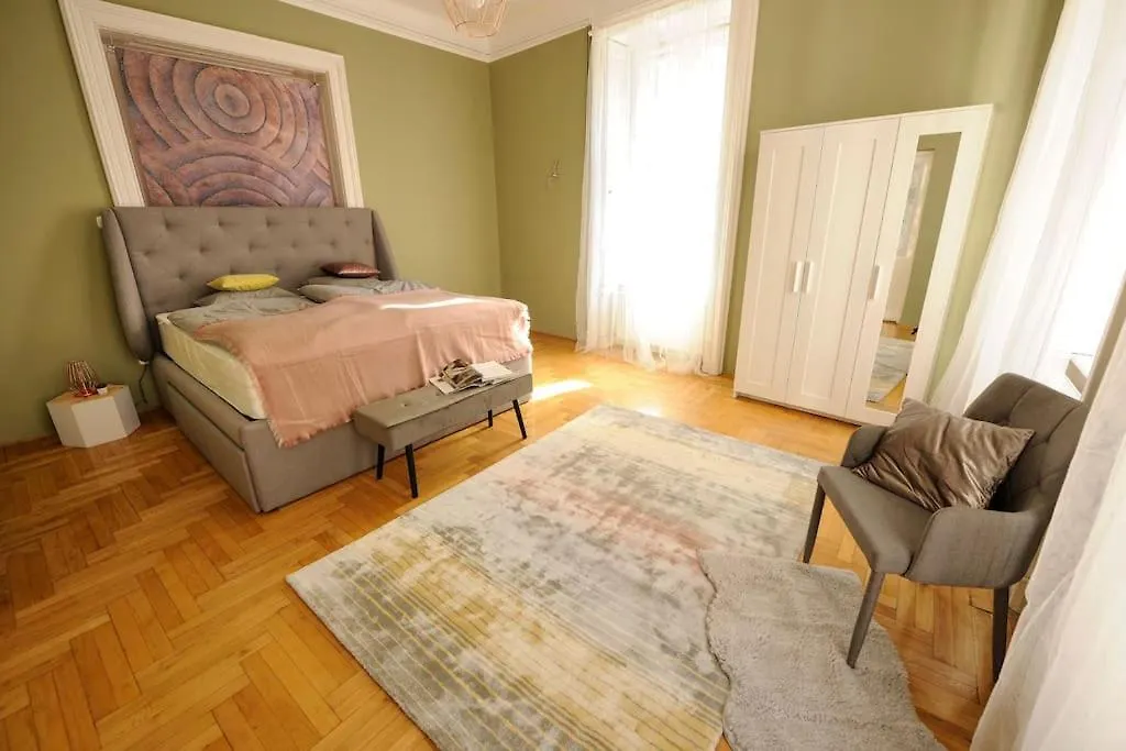 公寓 Danubio **** 3 Bedrooms - Next To The River 布达佩斯 匈牙利